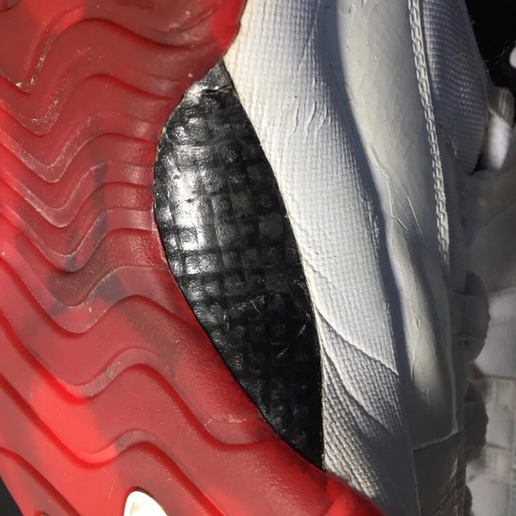 Jordan 11 LOW “Cherry Bottoms” - Picture 5 of 6